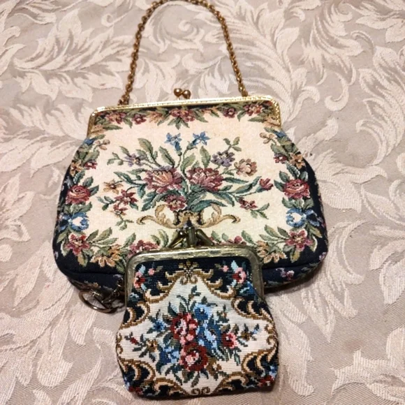 🌿🌹🌿 Lovely Vintage Petite Floral Tapestry Evening Bag Purse Handbag - Picture 4 of 13